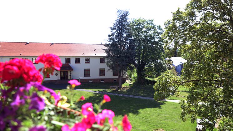 Noch ist der Campus leer – doch auch an der Hephata-Akademie beginnen demnächst wieder Präsenzveranstaltungen.