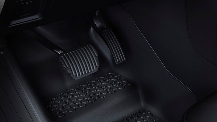 LR_DEF_20MY_Interior_100919_08