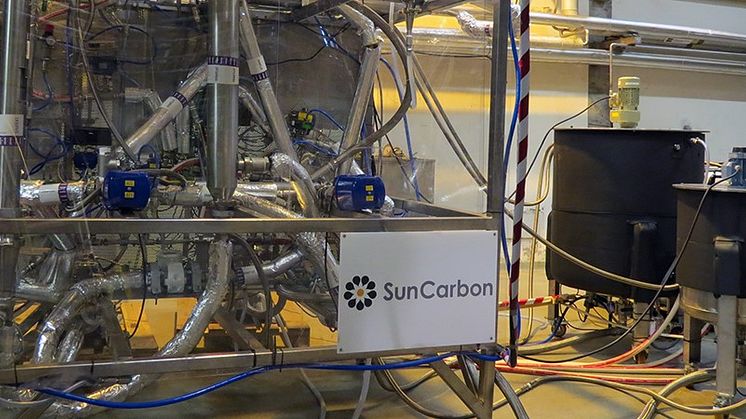 Den teknik som SunCarbon utvecklat testkörs just nu på Smurfit Kappa i Piteå. Anläggningen visas upp under BIOBASE 2019.