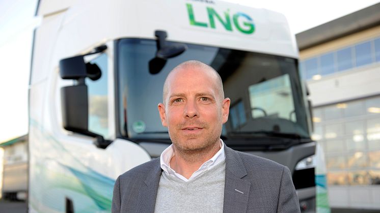 Frank Zill, Geschäftsführer der Westfalen-Lippe Spedition, hat einen Scania R 410 LNG im Einsatz, der im Systemverkehr zwischen dem Ruhrgebiet und Kopenhagen unterwegs ist. 