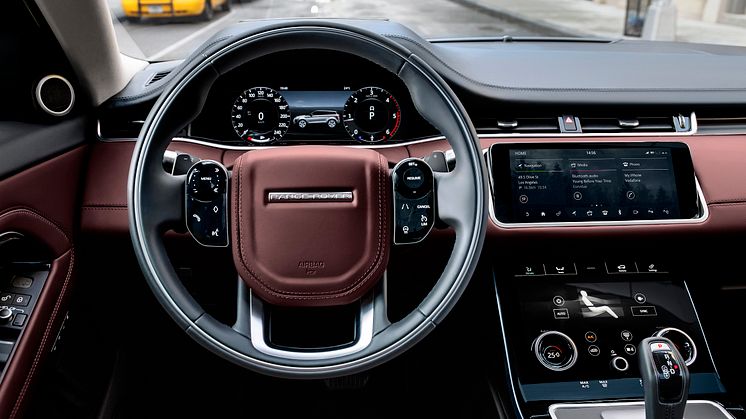 RR_EVQ_20MY_Interior_ND_221118_04