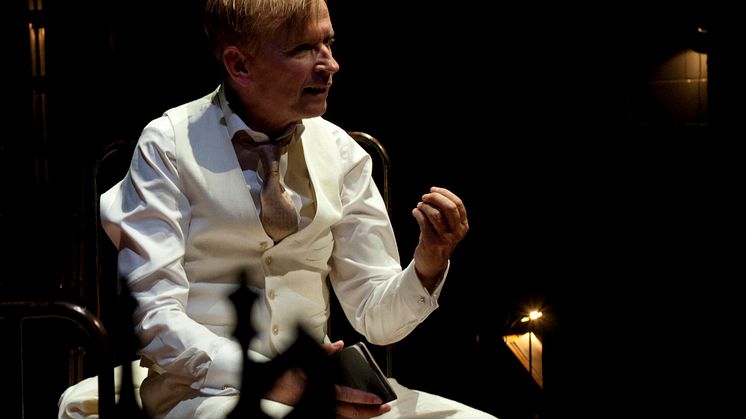 Schackspelaren: Johan Ulveson ensam på scenen, Lunds Stadsteater 6 oktober kl 19.30