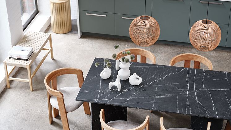 JYSK_Mesa de comedor KRONDAL 90x180 color mármol negro_199€.tif