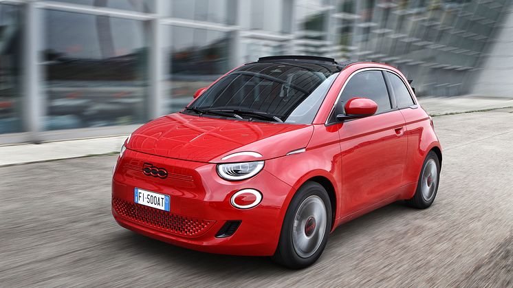 18_New Fiat 500e (RED)