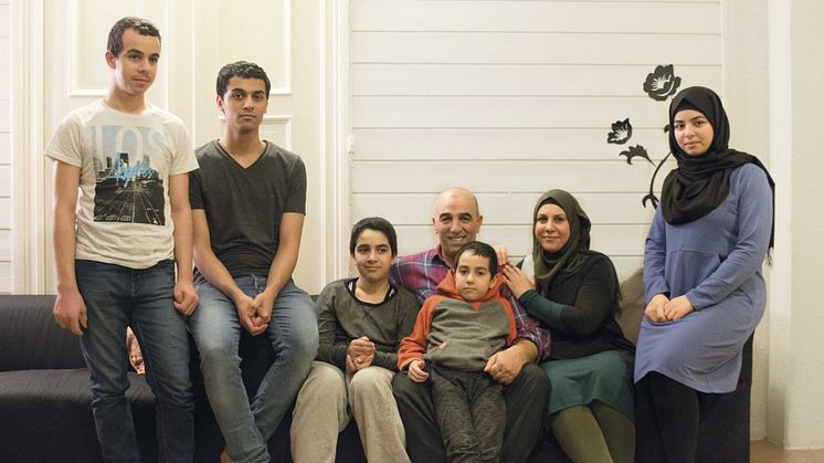 De flyktet fra et krigsherjet Syria. Fra høyre: Amal, Nissreen Ali, Abdalsalam, Taheer, Osama, Mohammad og Umran Azzam. 