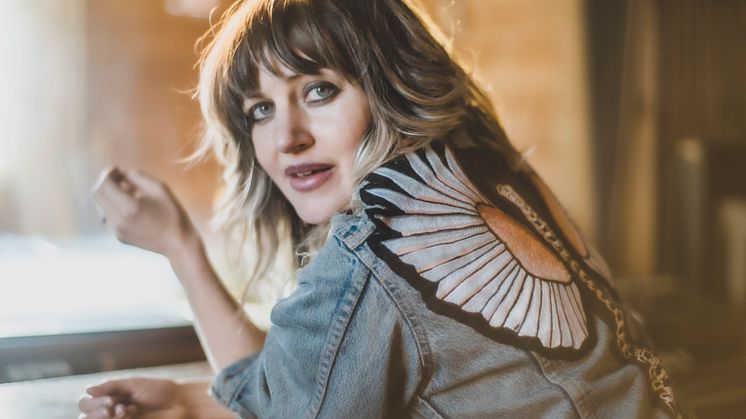 Anais Mitchell släpper nytt soloalbum 28 januari 2022. Foto: Jay Sansone