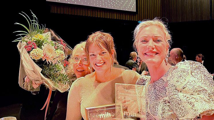 Välas marknadsföringsteam var på plats för att ta emot priset på MiH Guld i Helsingborg. Från vänster: Mia Ljungberg, Anna Rosenberg och Ulrika Nordström.