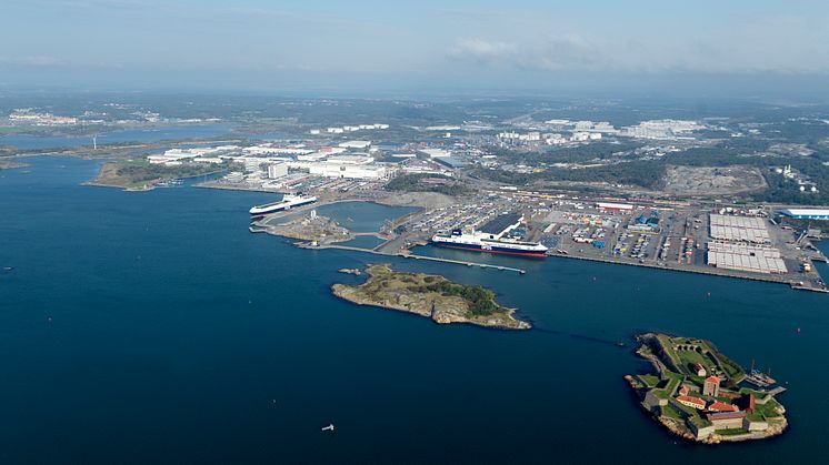 Begonia Seaways och Freesia Seaways vid en av Göteborgs hamns roroterminaler. Det är två av fartygen som bland annat används i trafiken mellan Göteborgs hamn och Storbritannien. Bild: Göteborgs Hamn AB.