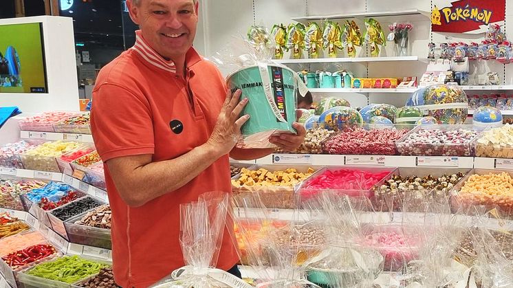 Janne i vår butik på Kongahälla Center.