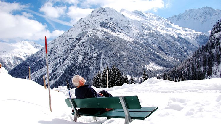 Abseits der Skipiste: Wellness, Winterwandern und Kulinarik genießen.