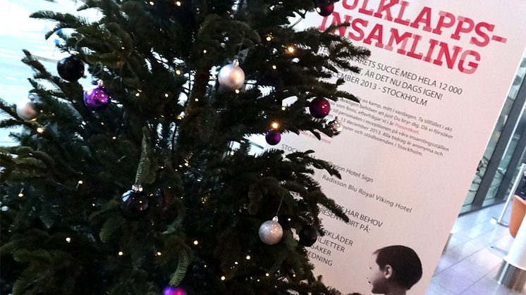 Ensam julgran söker julklappar!