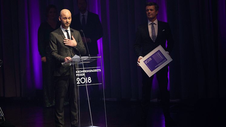 Fundamentet i Aarhus modtog Kronprinsparrets Sociale Stjernedryspris 2018. Prisen blev modtaget af Fundamentets daglige leder, Christian Rundager.