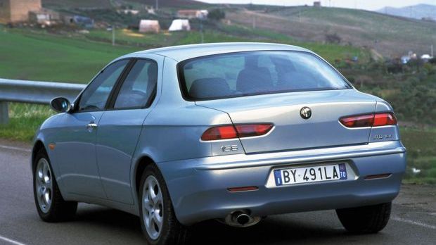 Alfa Romeo 156 kåret som den bedste bil i de seneste 50 år