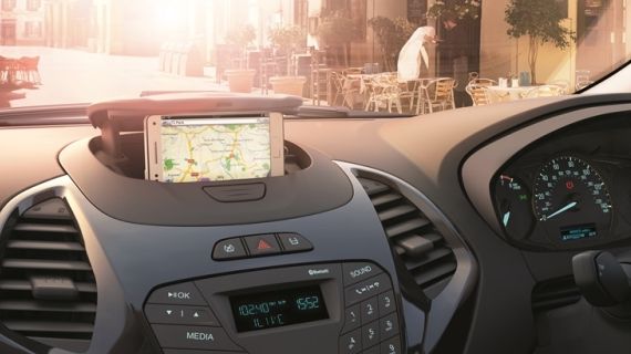 Kis autó, nagy érték: a vadonatúj Ford KA+ kimagasló térkínálattal, alacsony fogyasztással és remek vezetési élménnyel érkezik