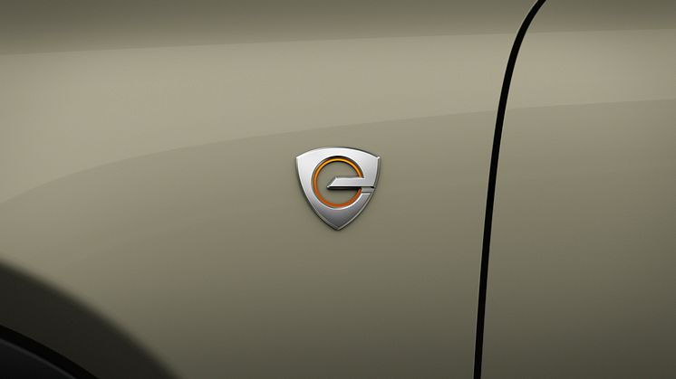 2022_MX-30_IPM1_Common_STD_C405_R-EV_EXT_Badge_Side_R-EV