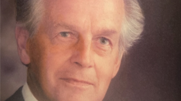 Gösta Vestlund prisas för sin livsgärning. Gösta avled i oktober 2020, 107 år gammal. Foto: Per-Anders Eriksson