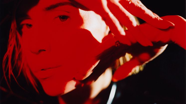 ​Lykke Li släpper singeln ”deep end” + extraspåret ”hard rain” från kommande albumet ”so sad so sexy”
