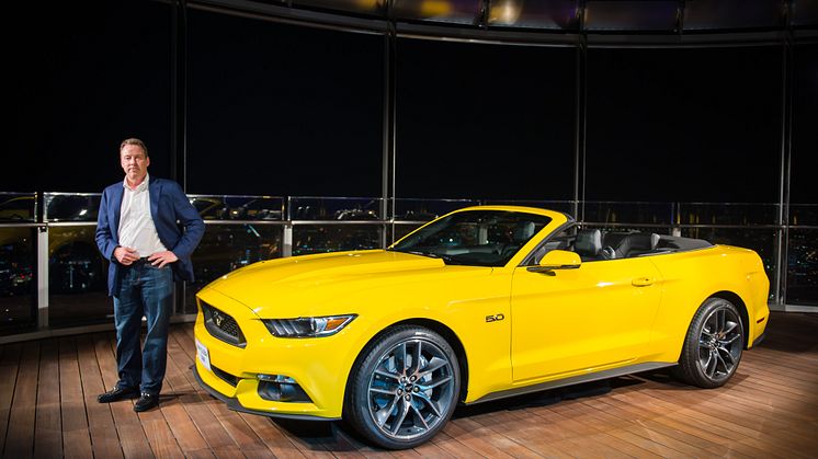 Ford viste muskler ved å plassere Mustang  på toppen av verdens høyeste bygning Burj Khalifa i Dubai