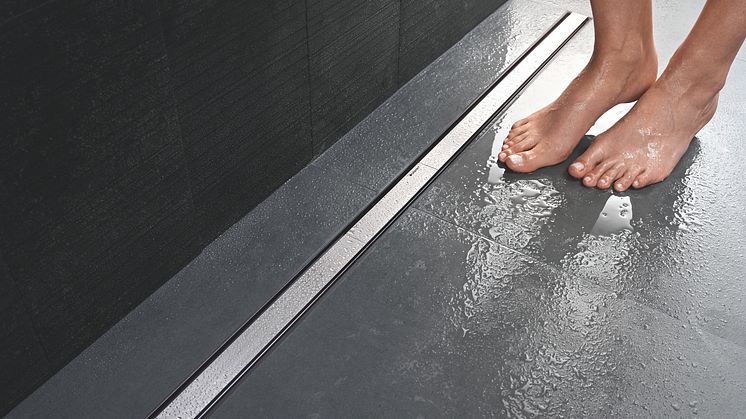 2015 Bathroom 01 CleanLine60 V2 feet_Original