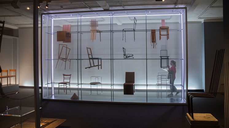 GRASSI Leipzig - Ausstellung A CHAIR AND YOU by Robert Wilson