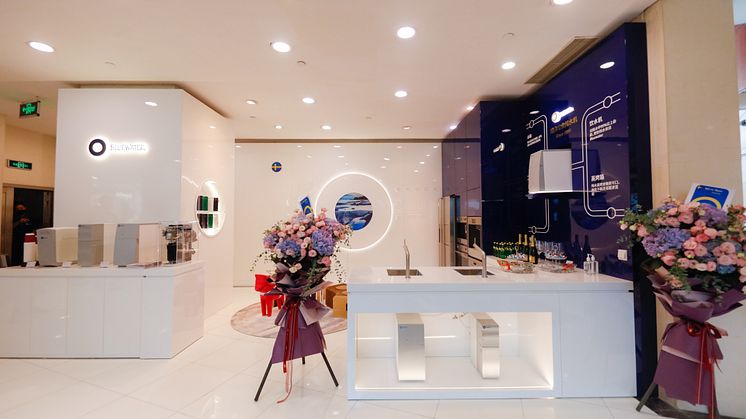  Bluewater opens showcase store in Shanghai’s Jiuguang department store