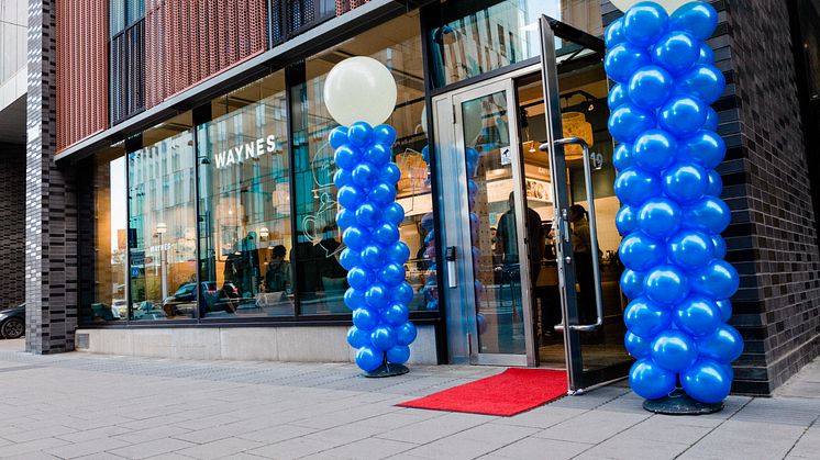 Waynes på Eugeniavägen, i anslutning till Nya Karolinska