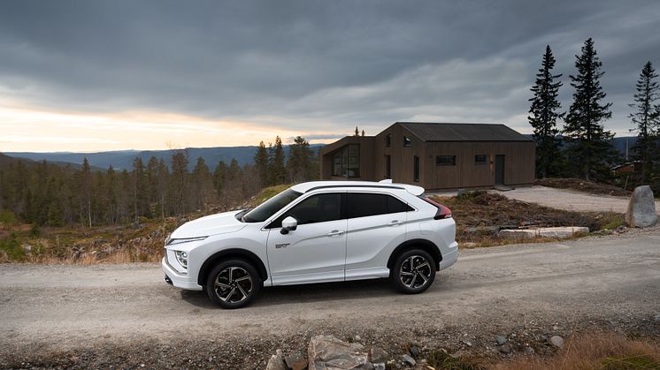 MITSUBISHI ECLIPSE CROSS PHEV