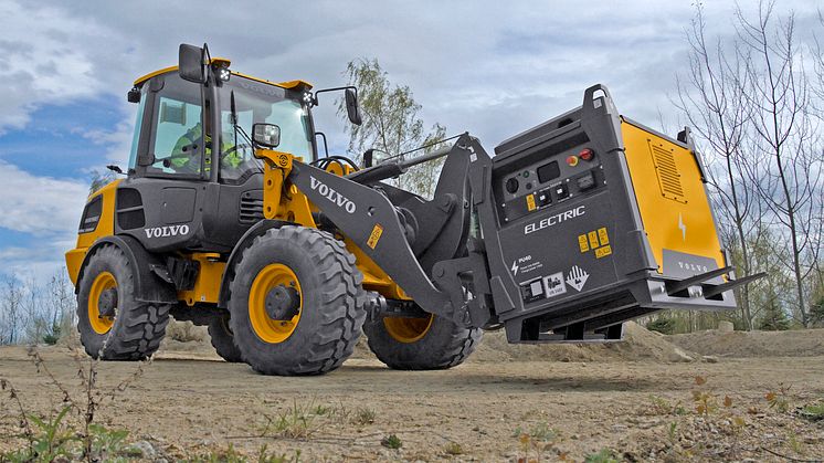 Volvo L25 Electric transporterar PU40.jpg