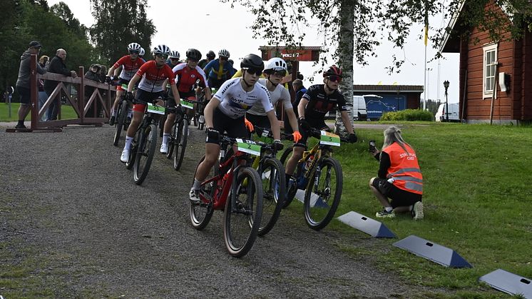 Herreliten startat i Cykelvasan 90 2025