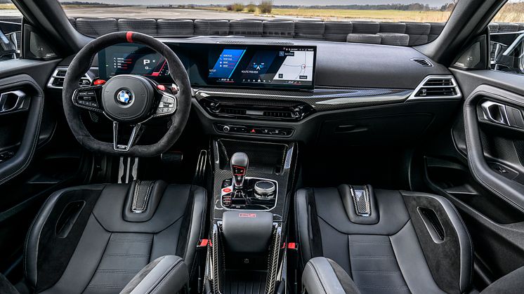 BMW M2 CS