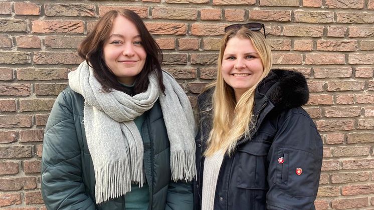 Julia Kunst (l.) und Lily Harms