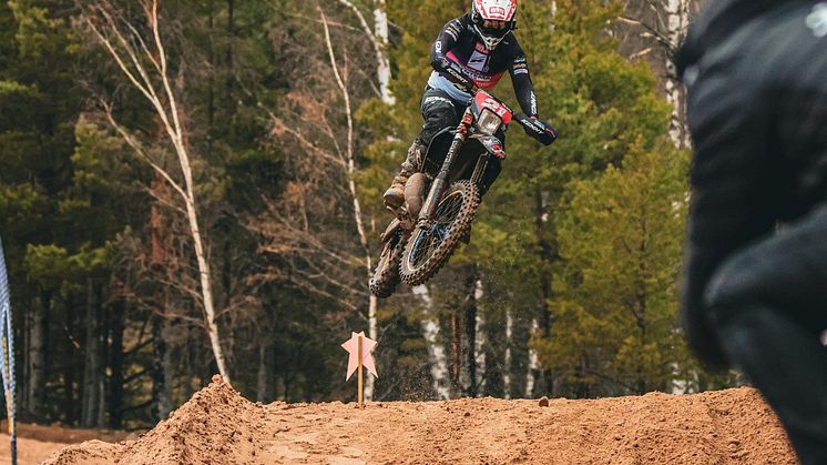 Amanda och Martin = hundra procent i enduro