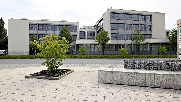 Bürogebäude Bahnhofsstraße 13/14 in Pirna (Quelle: Aroundtown SA/TLG IMMOBILIEN AG; Urheber: Karsten Prausse Fotodesign)