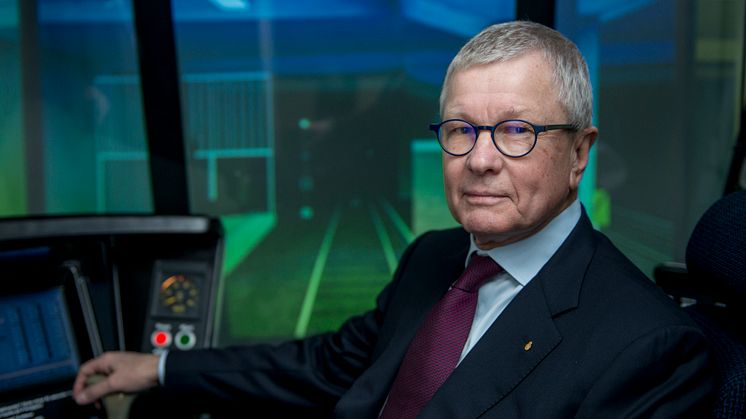Sven-Christer Nilsson i körsimulatorn