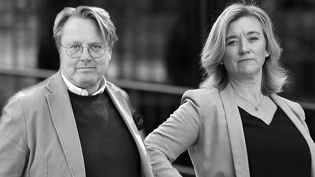 Chefsförhandlare Magnus Lindström till vänster och Sinfs VD Sanna Arnfjorden Wadström till höger.