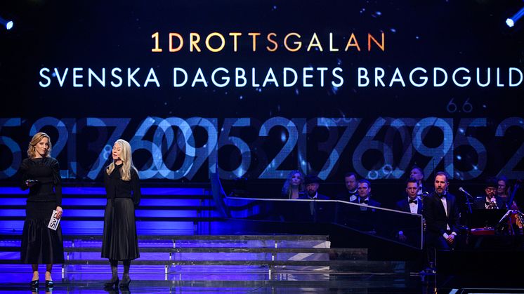 Anna Careborg och Annichen Kringstad prisutdelare av Svenska Dagbladets Bragdguld