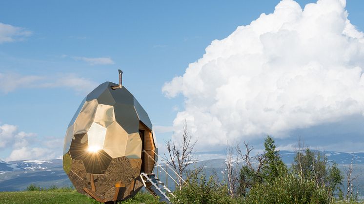 Riksbyggens Solar Egg - Svensk arkitektur och bastukultur till Paris
