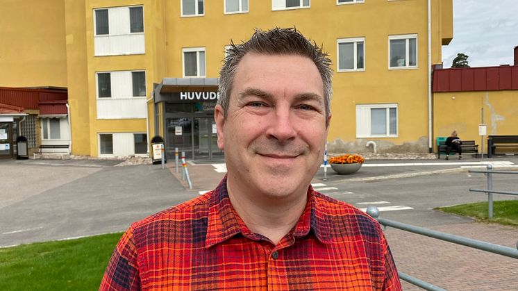 Per Melander, allmänläkare i Ljusdal samt chefläkare i Region Gävleborg, belönas med Hippokratespriset 2023.