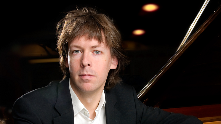 Martin Sturfält spelar Stenhammars andra pianokonsert 