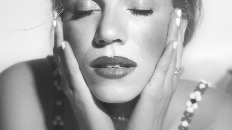 DAME DEAREST_Photo Nadia Von Rikka