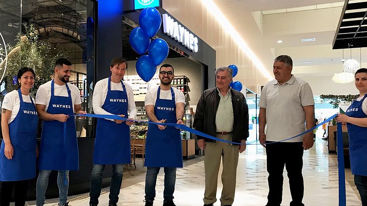 Idag öppnar Waynes Coffee i Valbo Köpcentrum