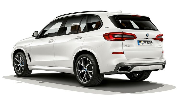 BMW X5 xDrive45e iPerformance_takaviisto