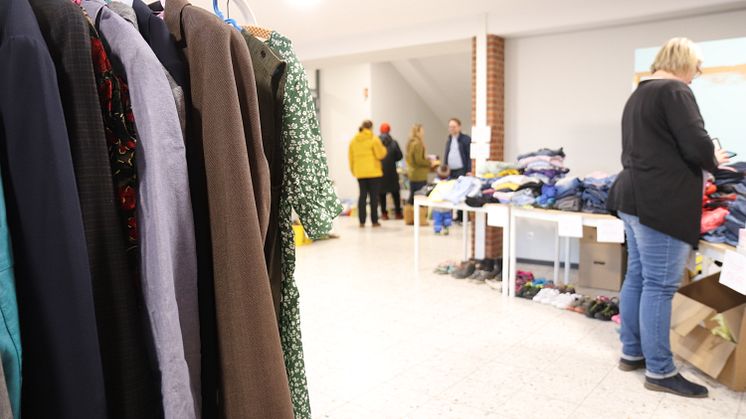 Studierende sammeln 1060 Euro mit Spendenflohmarkt für die Kinderherzhilfe