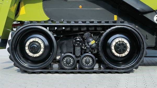 2003-2004 Pivoting attachment to the axle and suspension with rubber packs_2
