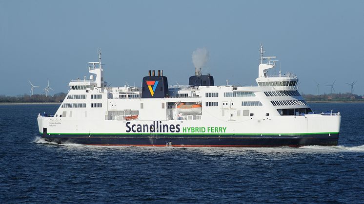 Scandilines hybridfärja Princesse Benedikte trafikerar sträckan Puttgarden-Rödby och är en av de färjor som gör stora energibesparingar med ebm-papst EC-fläktar monterade i en FanGrid-lösning.