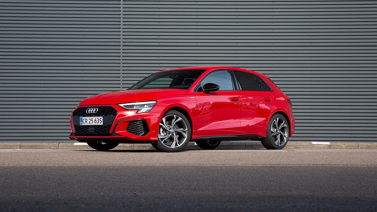 Audi A3 Sportback (Tangorød)