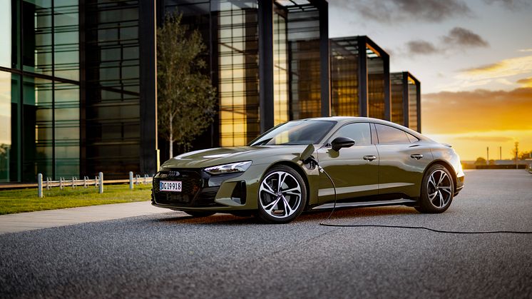 Audi e-tron GT quattro (Taktikgrøn metallak)