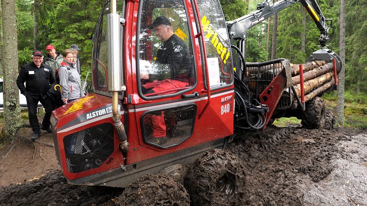 The Alstor 840 Pro is the company’s first machine with hydrostatic transmission. Photo: Elmia AB