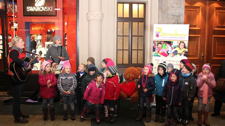 Großer Erfolg: Bärenherz-Weihnachtsbasar 2015