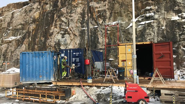 Vid provborrningen i Högsbo undersöks berggrunden ner till en kilometer.